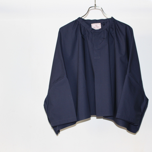 THE FACTORY ポンチョ風ブラウス TF17AW-0105 (NAVY) - 画像 (4)
