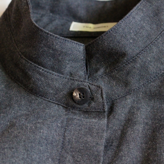 THE HINOKI コットン馬布スタンドアップカラーシャツドレス TH19W-14 チャコールブラウン - 画像 (3)