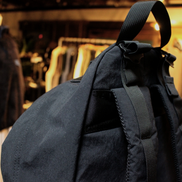 ENDS and MEANS Daytrip Backpack デイパック EM-ST-A03-AW19 ブラック -  C.COUNTLY【シーカウントリー】