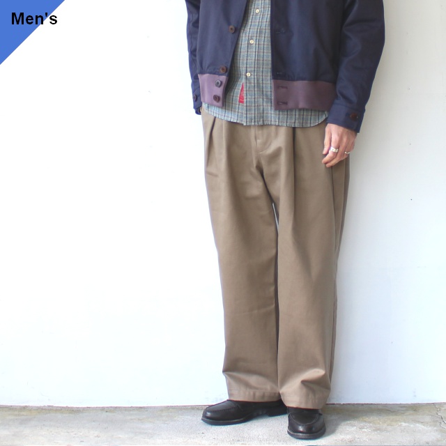 Upscape Audience 11ozカツラギボックスタックトラウザー　（Wood ash）