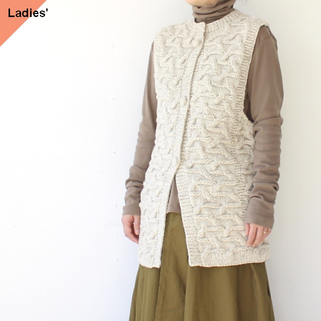 IKITSUKE リバーケーブルニットベスト Hand-knit river cable vest　（Off white）