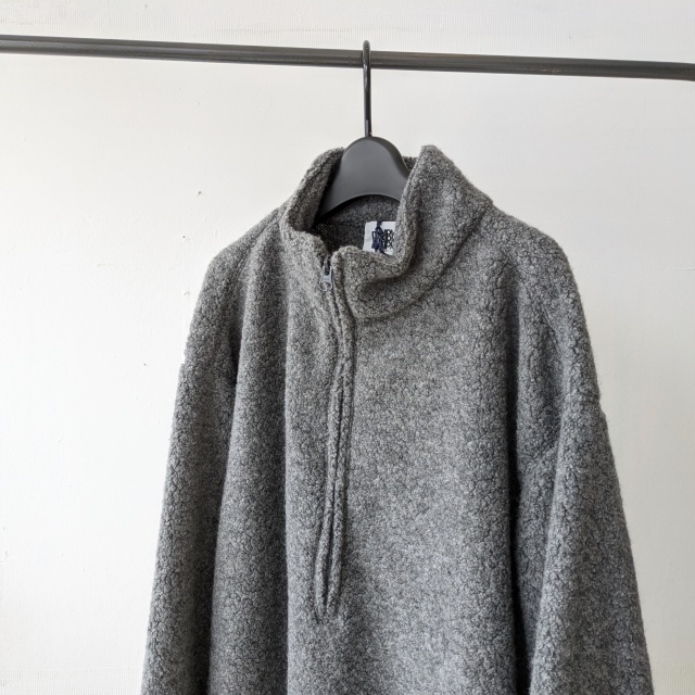 melple ウールパイルハーフZIPプルオーバー Wool Pile Zip Stand (Gray) - 画像 (3)