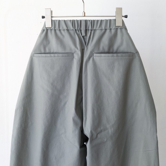 FANTASTICDAYS 2タックテーパードトラウザー UNSLACKS (Light Khaki) - 画像 (4)