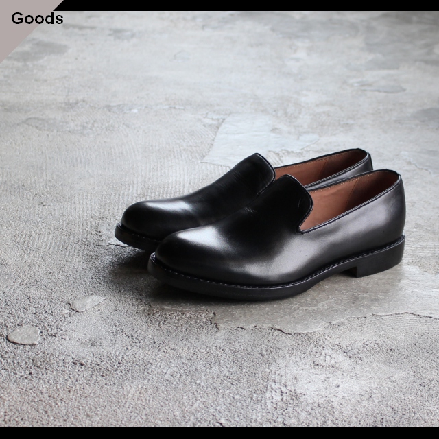 Milton Keynes レザースリッポンシューズ Leather Slip on Shoes　（Black）